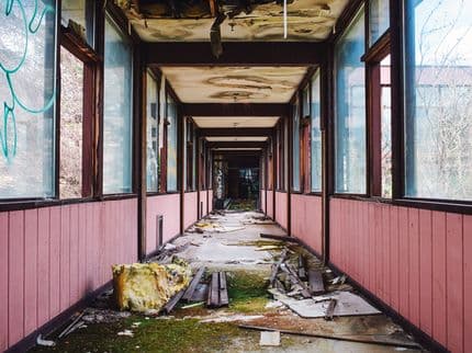 Eternal Vacancy: 5 Abandoned Resorts From Around the Globe